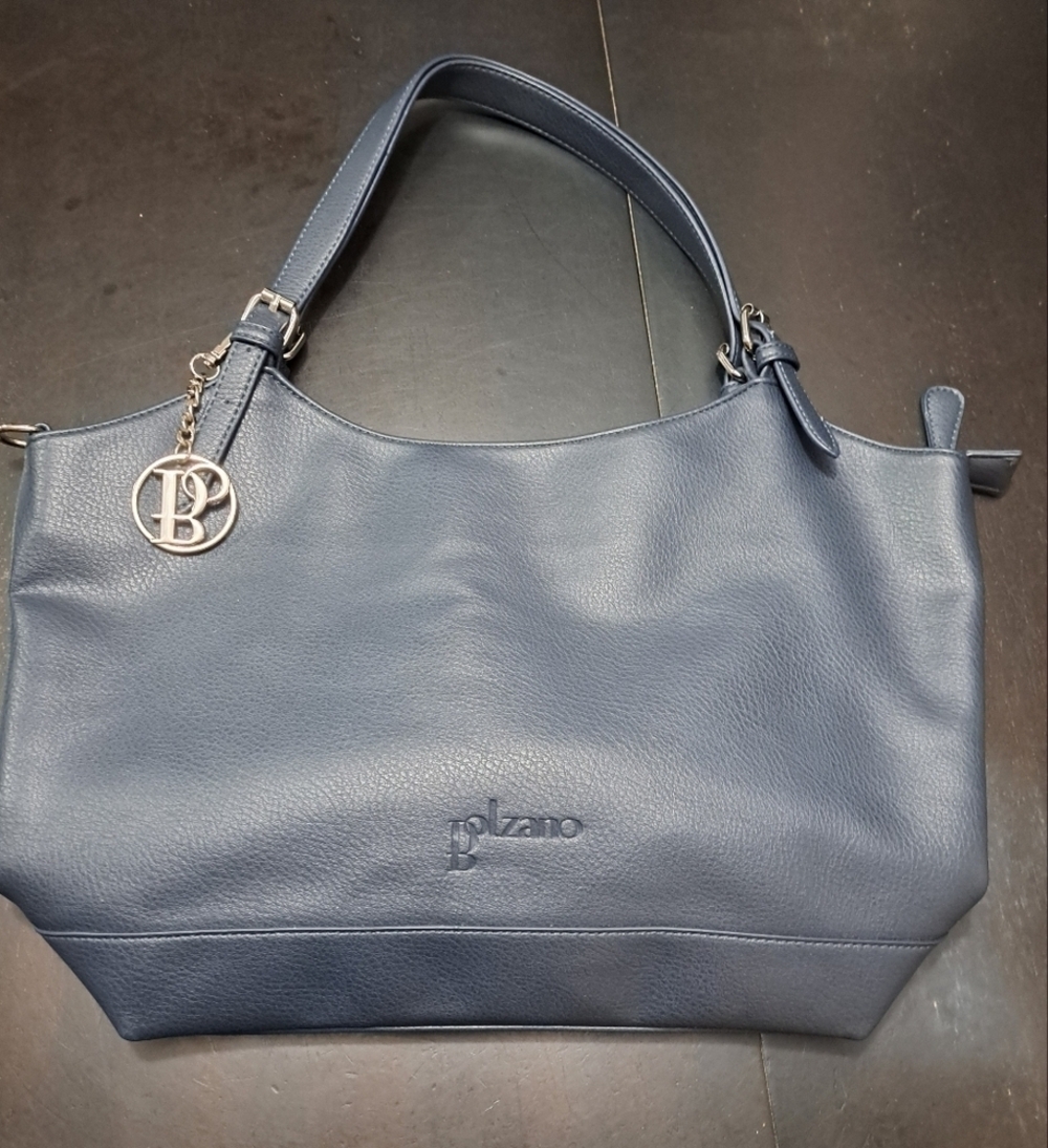 NWOT Bolzano Olive Green Bag    Size 16"×12"